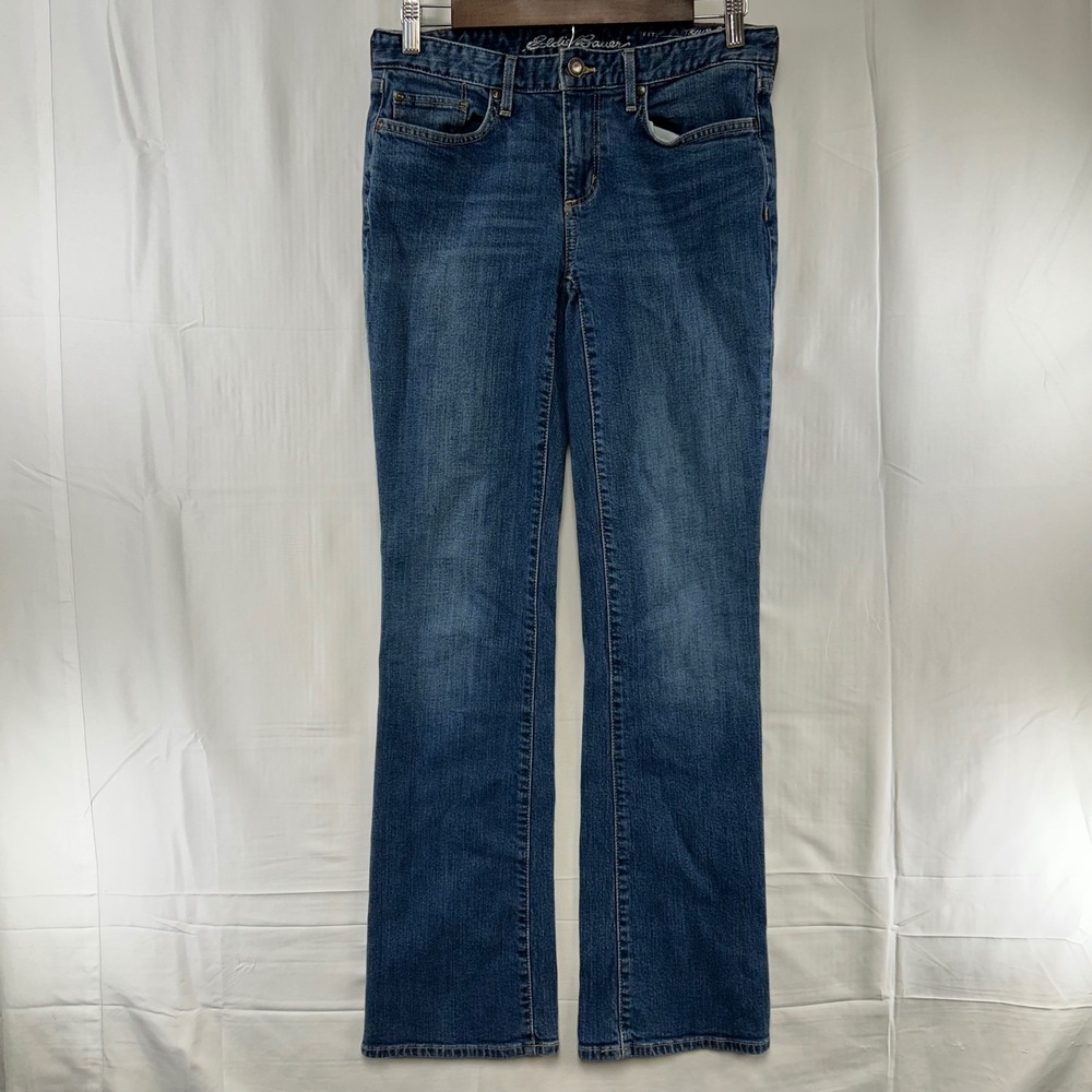 Eddie Bauer Jeans Women 6 Blue Truly Straight Bootcut Medium Wash EB433605